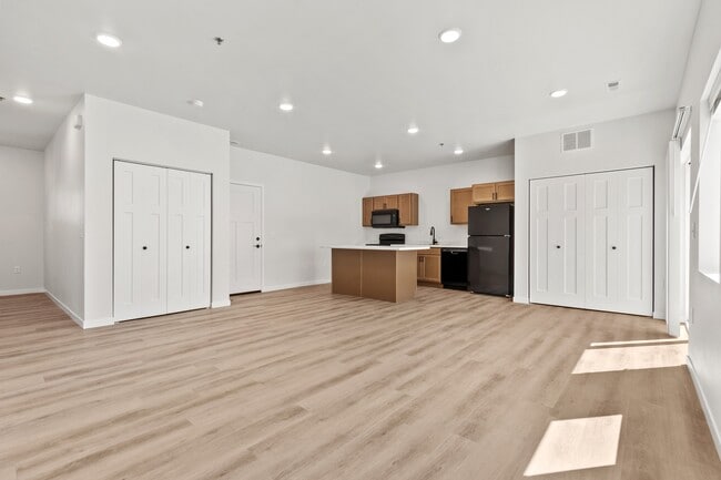Photo - Lakewood Apartments and Townhomes