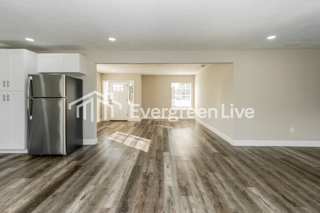 Photo - 5100 Goose Creek Dr