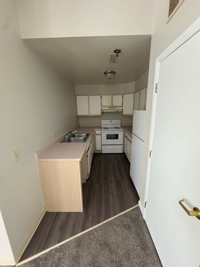550 Fletcher Ave