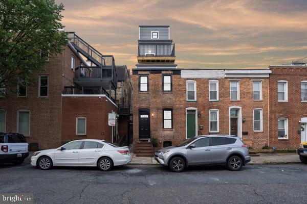 Photo - 3 W Clement St Townhome