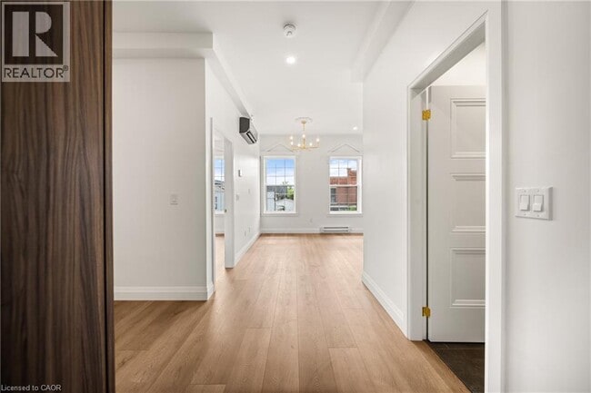 Photo - 153 Main St E Unit 3