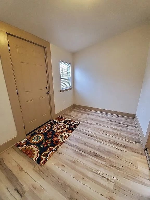 Photo - 113 E Velma Ave