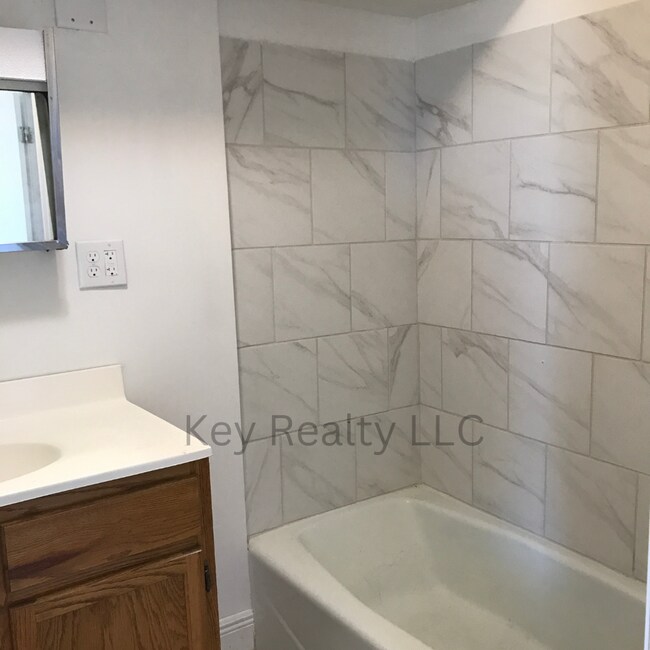 Photo - 8197 U. S. Hwy 71