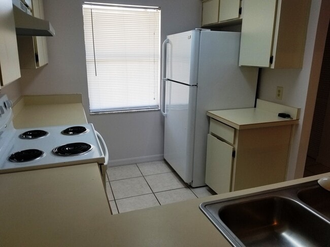 Photo - 2 bedroom 2 bath Unidad STR Holdings LLC