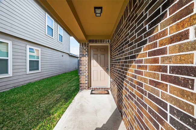 Photo - 923 Steel Blue Dr