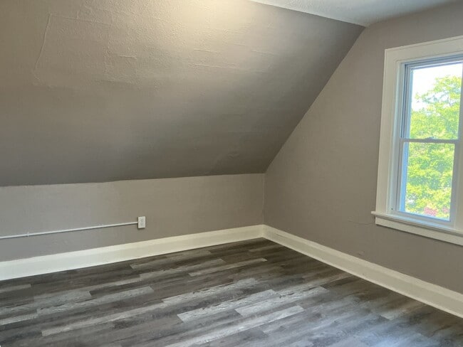 Photo - 3657 N 12th St Unit upper