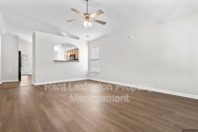 Photo - 2297 Spurr Rd