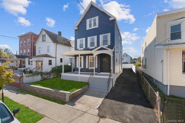 Building Photo - 460 S 6th Ave Unit 1