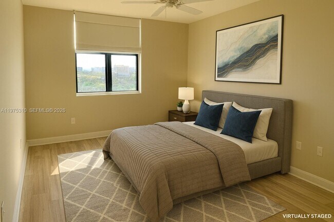 Photo - 888 Douglas Rd Unidad 1010