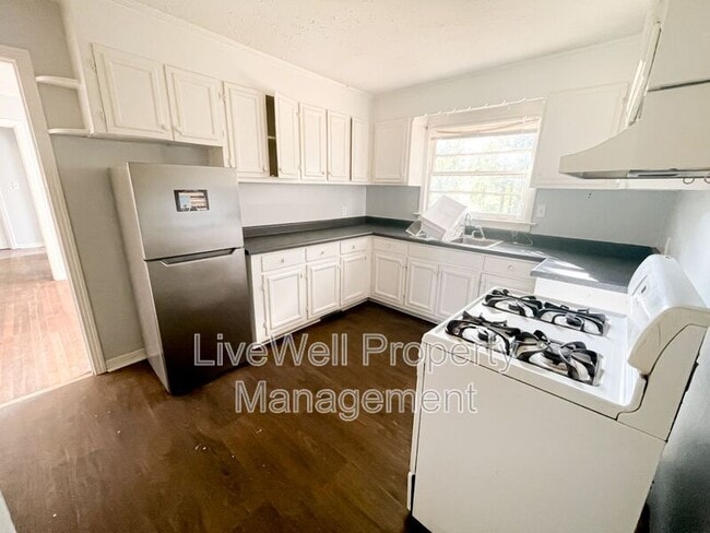 Photo - 1005 Cook Dr