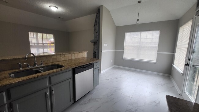 Photo - 6903 Gallop Dr