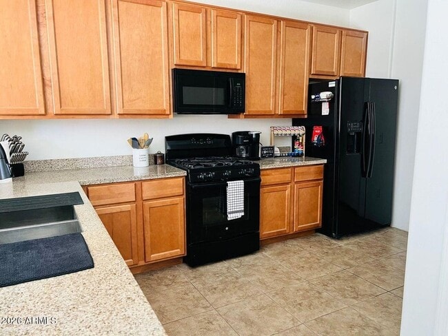 2090 Cascadia Dr