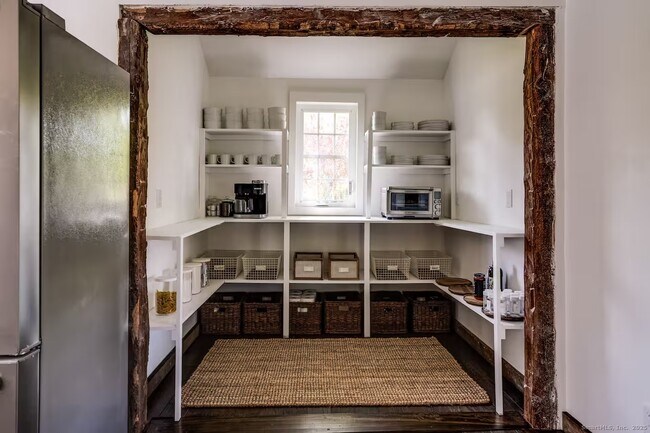 Photo - 740 Little City Rd