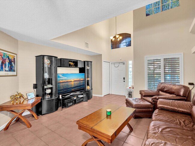 Photo - 1449 Banyan Cir