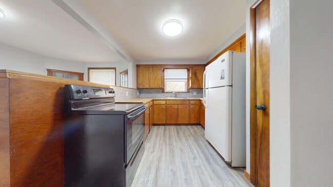 Photo - Madison ranch with basement, 1 car garage