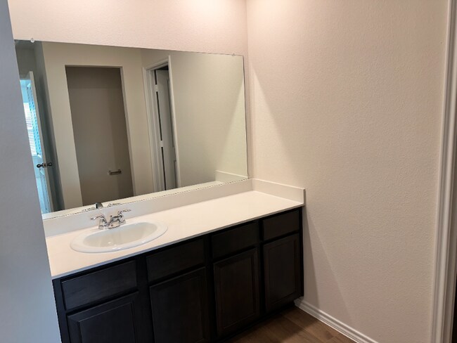 2330 Hydrangea Dr