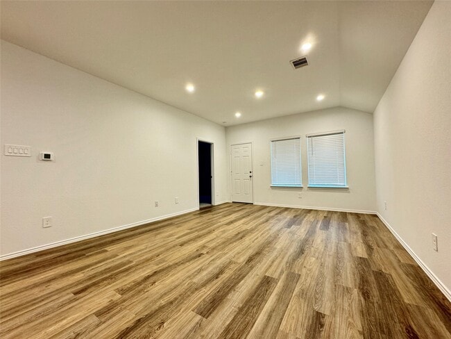 Photo - 1746 Windstone Rdg Dr