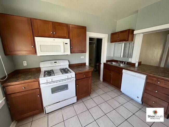Photo - 6 bed 2 bath Single Family Home