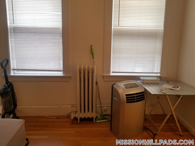 Photo - 55 S Huntington Ave Unidad 303