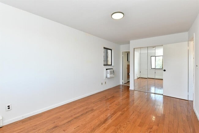 Photo - 1308 46th St Unidad 1