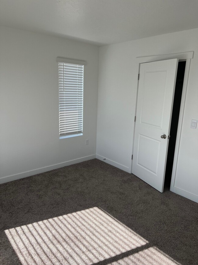 Photo - 1147 W 340 S