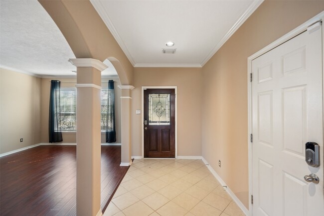 Photo - 8406 Oak Villa Ct