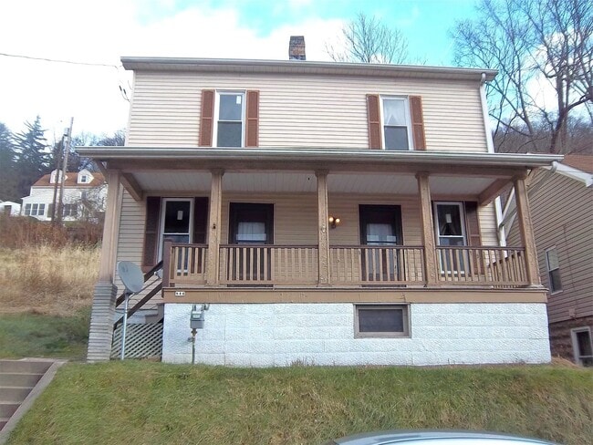Photo - 844 Clifton St House