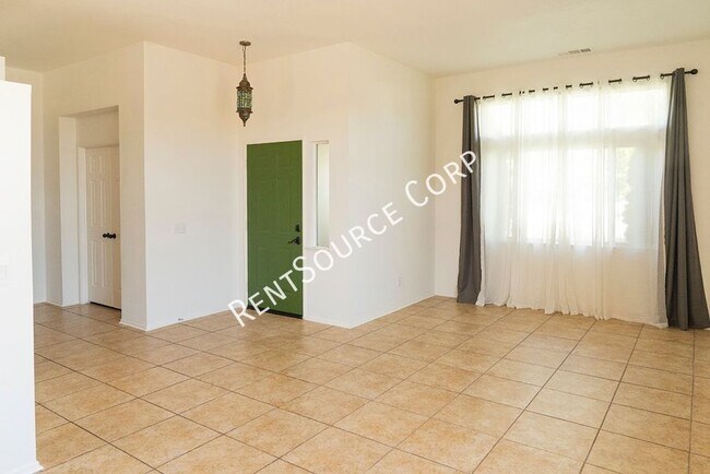 Photo - 3 Bedrooms/2 Bathrooms Single Story Home f...