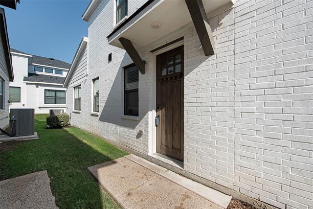 Photo - 1106 Bowie Dr