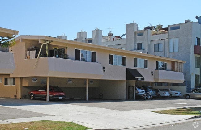 Building Photo - 3638 Midvale Ave Rental