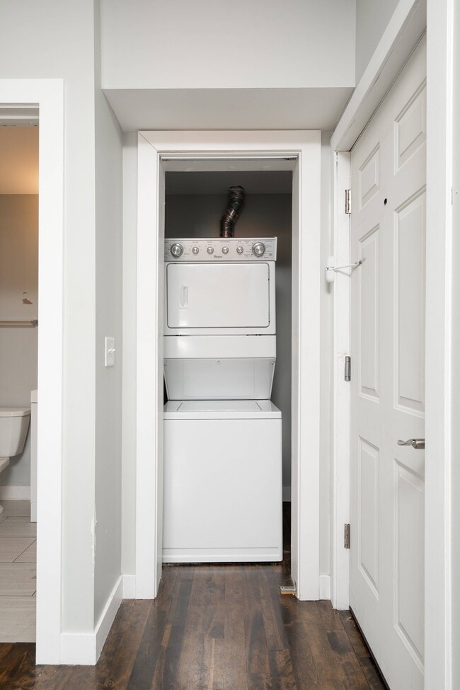 Laundry In Unit - 1207 W. 25th St.