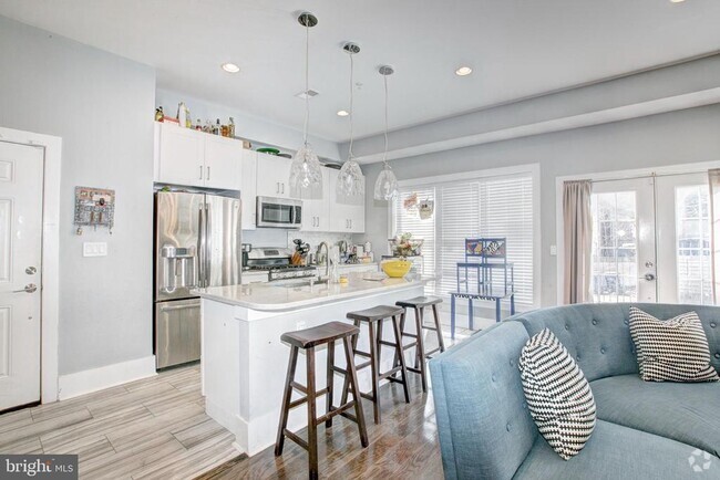 Building Photo - 1220 19th St NE Unit 2B Rental