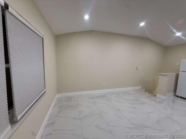 Photo - 3373 SW 7th St