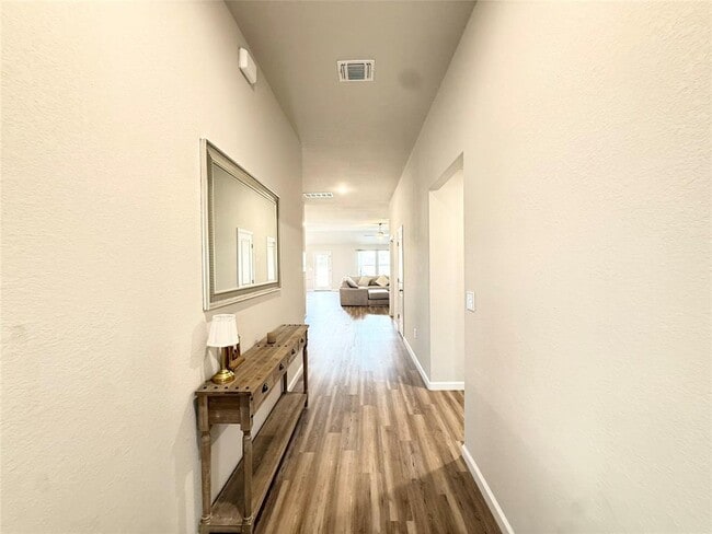 142 Periwinkle Ln