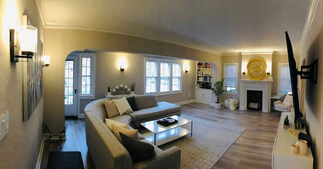 Photo - 2509-2511 N Cramer St Unit 2509 N Cramer St