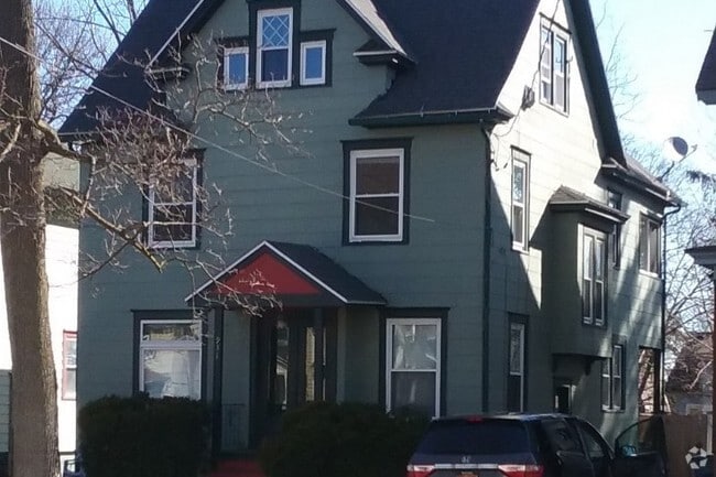 931 Westcott - 931 Westcott St Rental