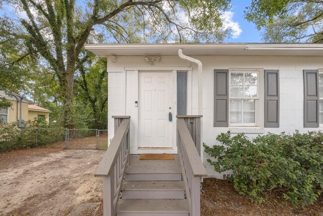 Photo - 324 Dixie St