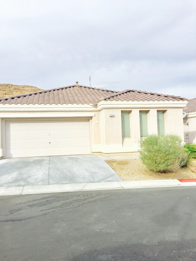 Building Photo - Lovely Rhodes Ranch Home