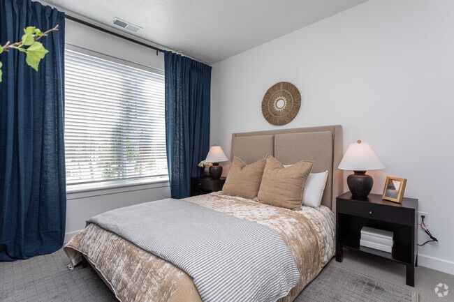2BR, 2BA - 1,116SF - Second Bedroom
