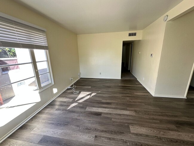 Photo - 432 Everett St