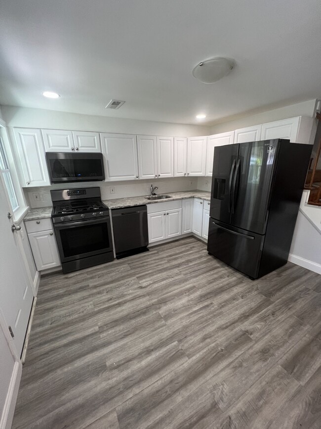Photo - 4707 Chatford Ave