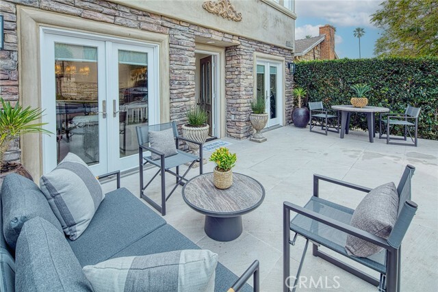 Building Photo - 410 Acacia Ave