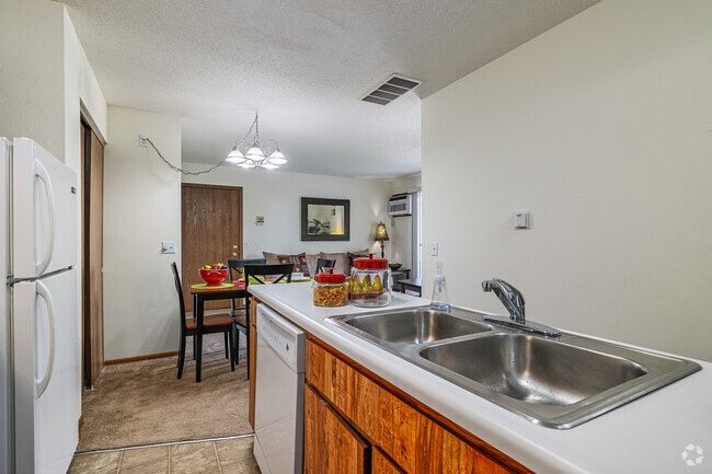 2BD, 1BA - 620SF