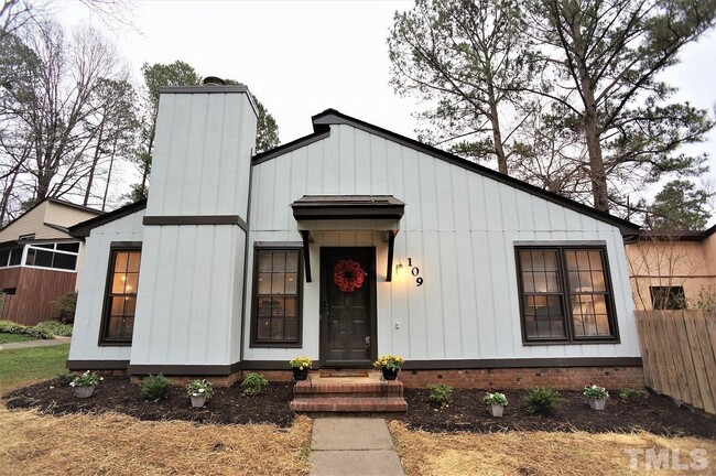 Photo - 109 Bonnell Ct House