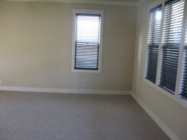 Photo - 2477 Switzerland Ln