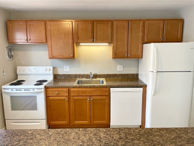 Kitchen - Pierce Square Aprtments