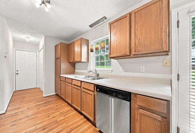 Photo - 2441 Longford Dr