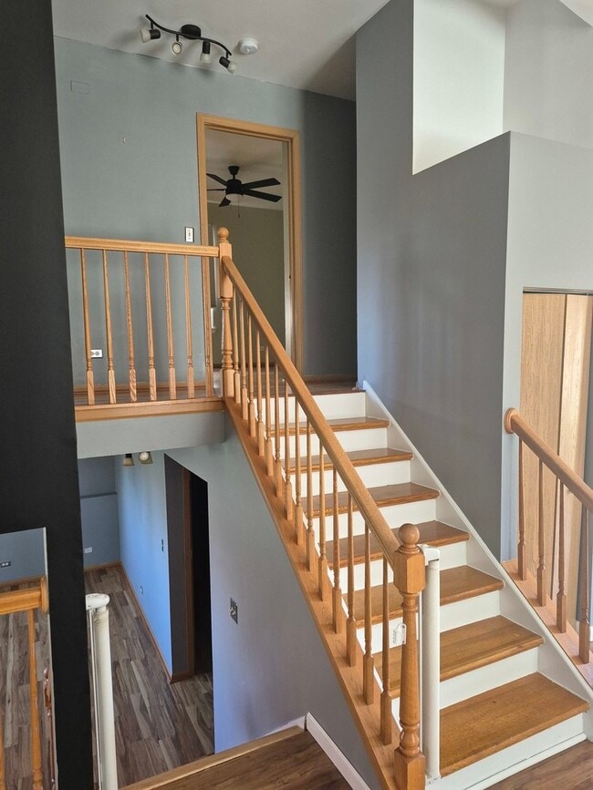 Photo - 776 Chesterfield Ln