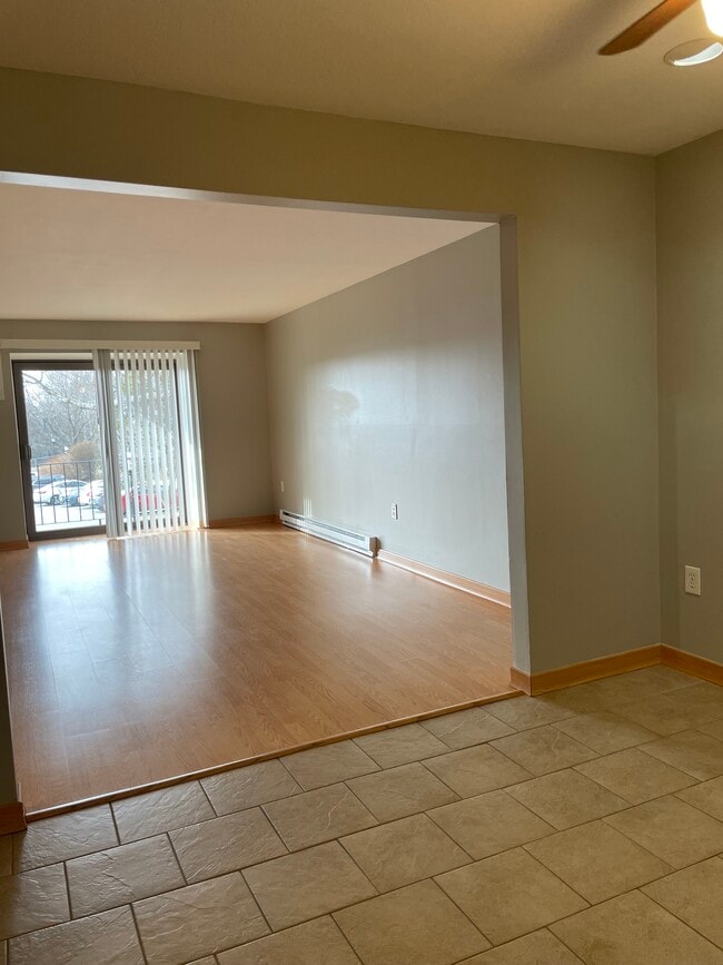 Building Photo - 1 Bristol Ct Unit 241