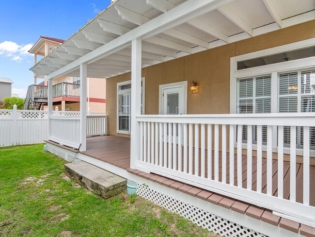 Photo - 2396 Palm Harbor Dr